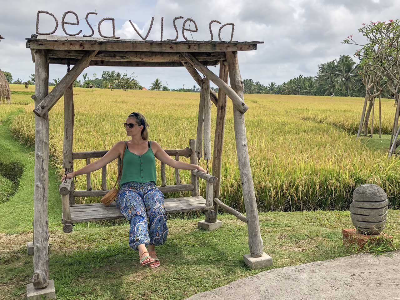 Balanço e campos de arroz Desa Visesa